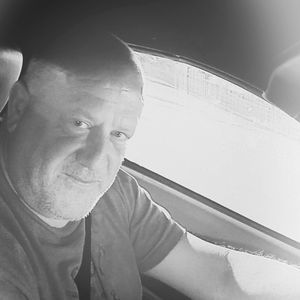 Meet your Posher, Troy